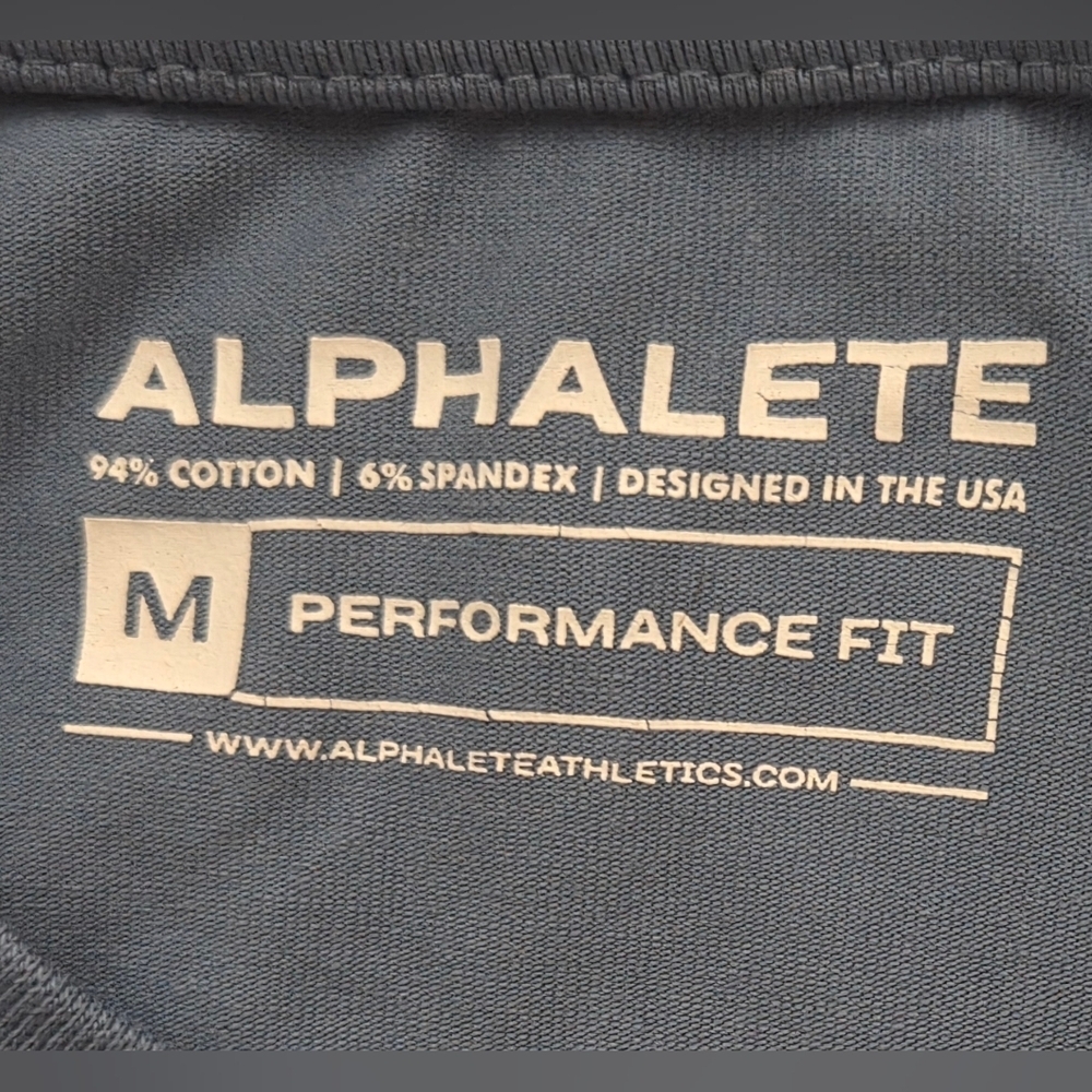 Alphalete Sleeveless Performance Fit Muscle Tank Top Medium. - Picture 5 of 7